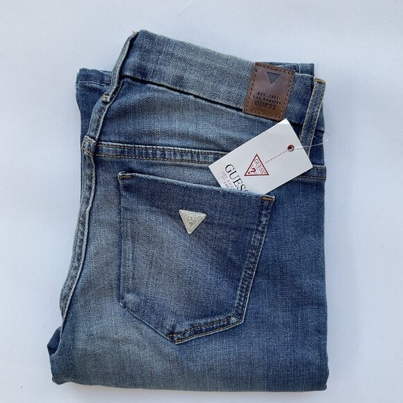 Guess Women’s Tailored Mini Boot Cut Jeans In Blue Denim Size 25 - Picture 1 of 11